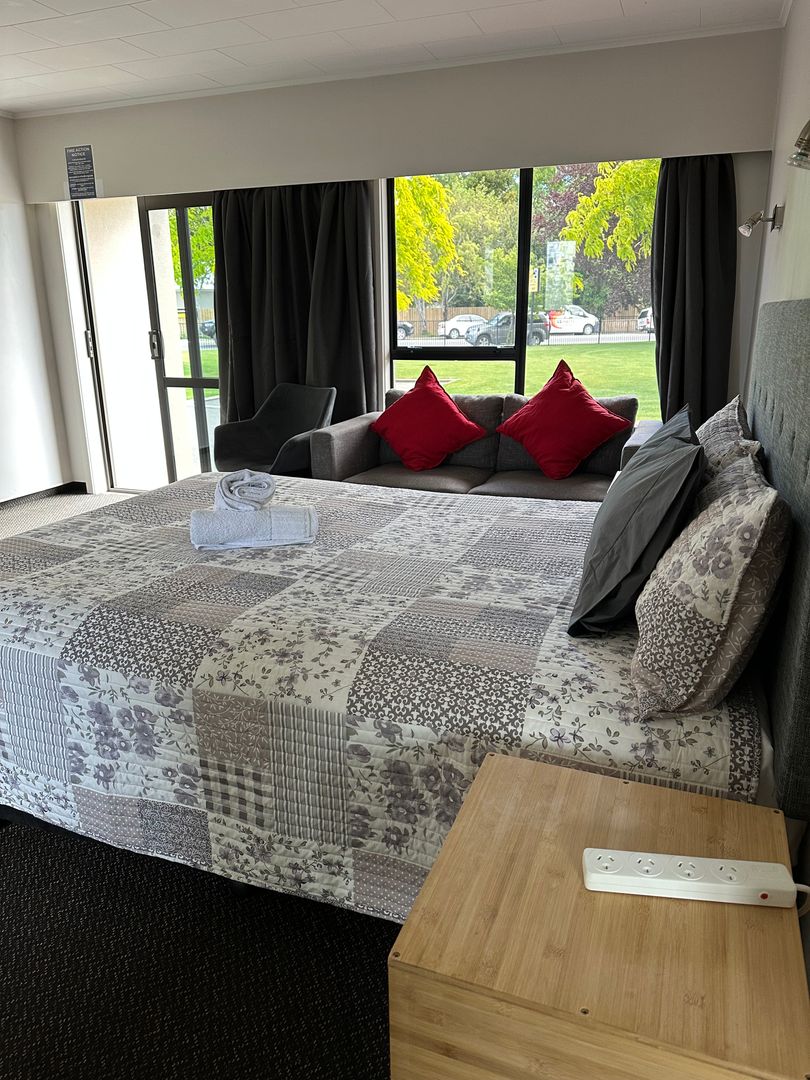 One Bedroom Apartment